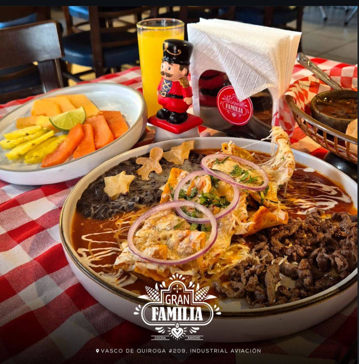 Platillo tradicional de Gran Familia Cocina Potosina en SLP